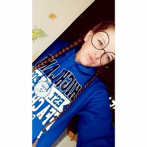 Meet your Posher, Bailey